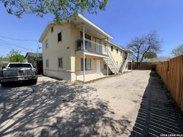 $1,000 | 1418 Romero, Unit 3, San Antonio, TX 78237