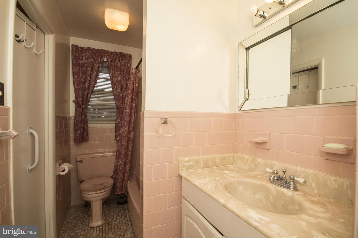 4042 Carthage Road Randallstown, MD 21133 - Photo 12 of 26 Bath