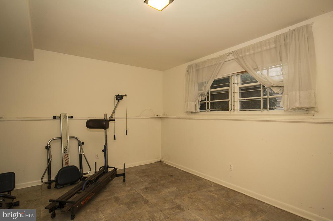 4042 Carthage Road Randallstown, MD 21133 - Photo 20 of 26 Den Lower Level