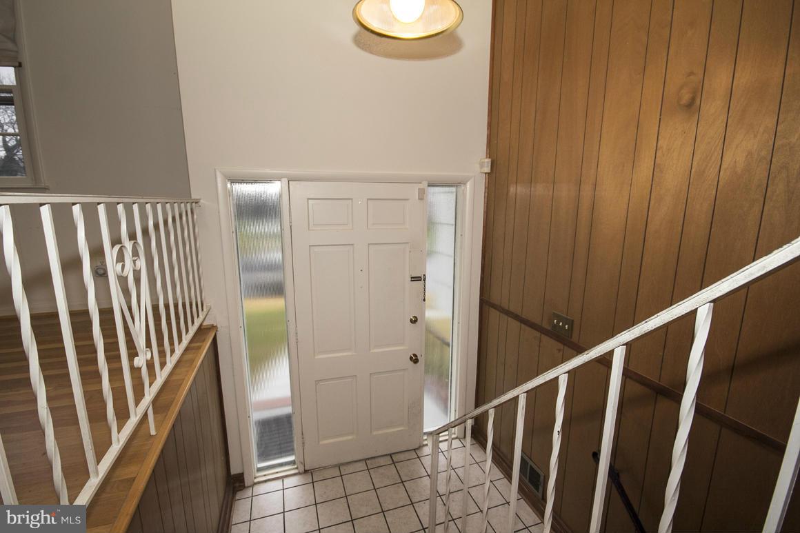 4042 Carthage Road Randallstown, MD 21133 - Photo 3 of 26 FOYER