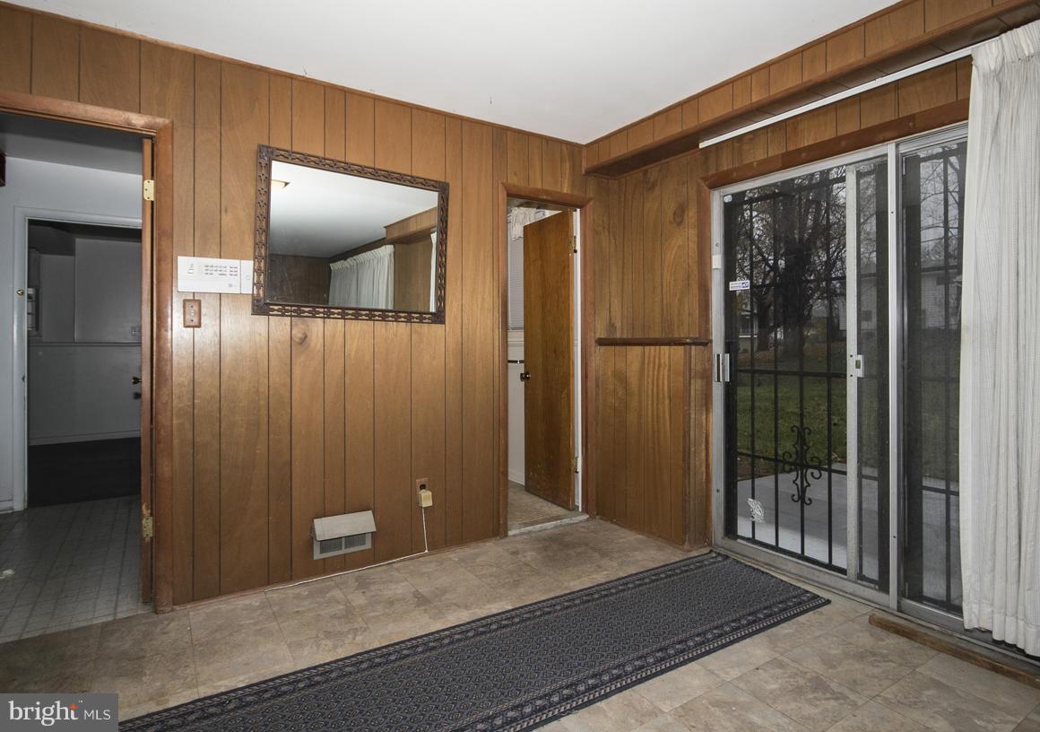 4042 Carthage Road Randallstown, MD 21133 - Photo 24 of 26 FR with walk-out