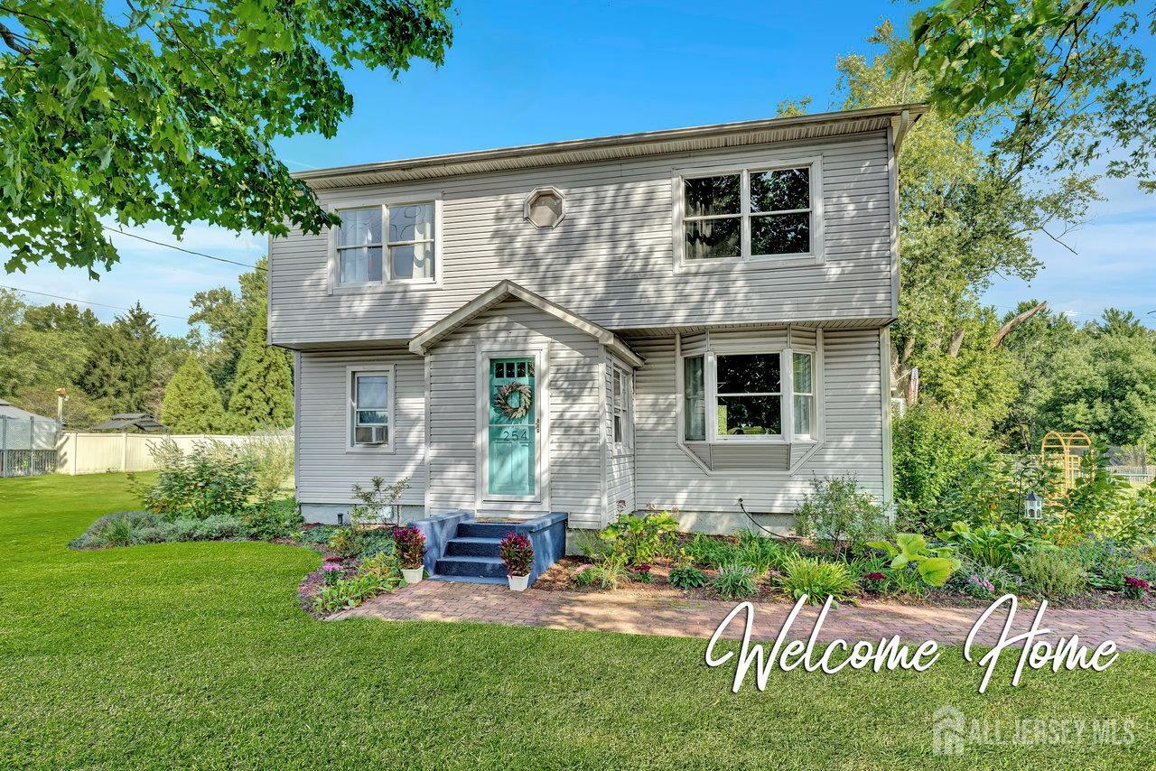 254 Friendship Road Monmouth Junction, NJ 08852 - Photo 2 of 38