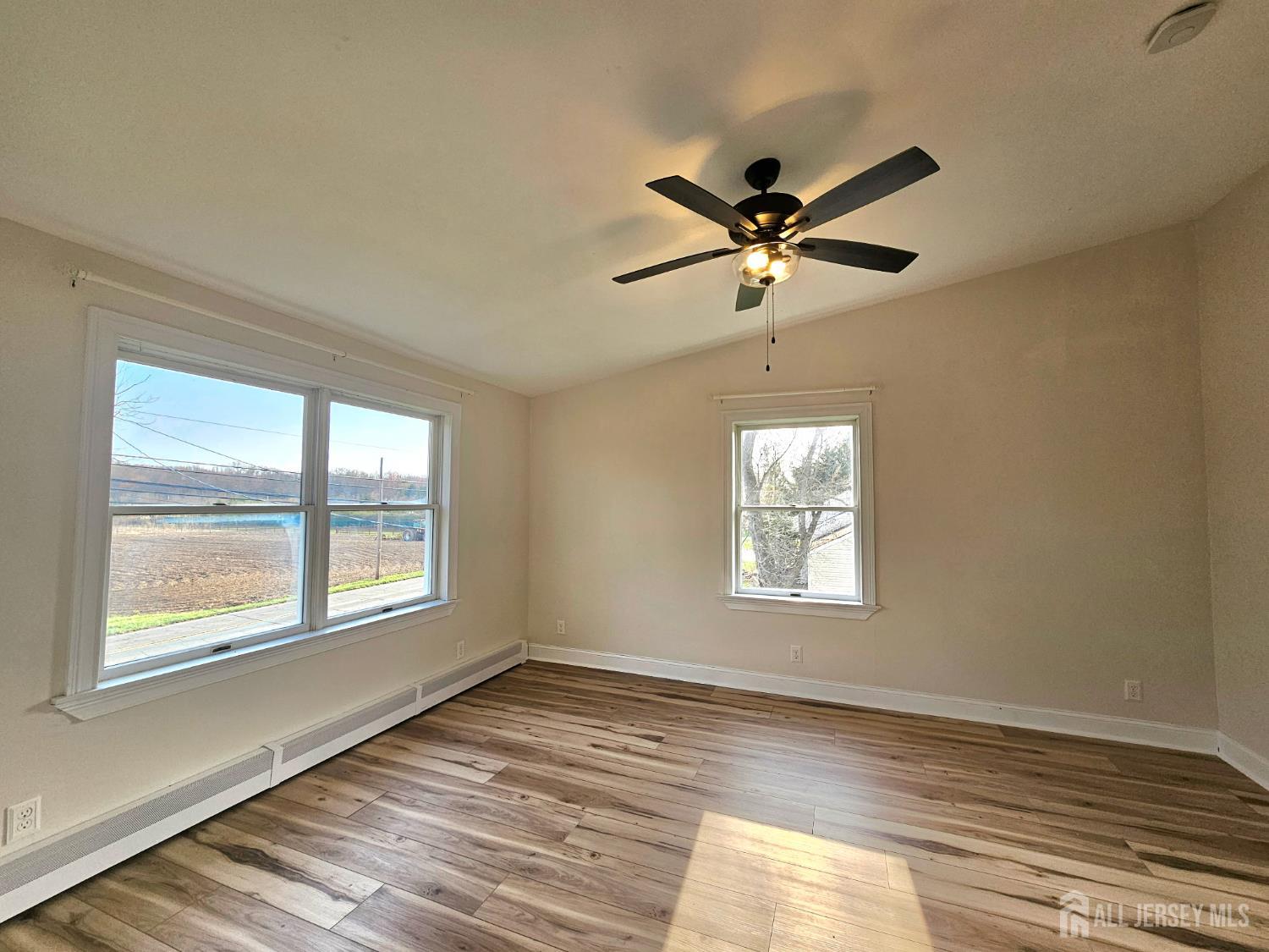 254 Friendship Road Monmouth Junction, NJ 08852 - Photo 28 of 38