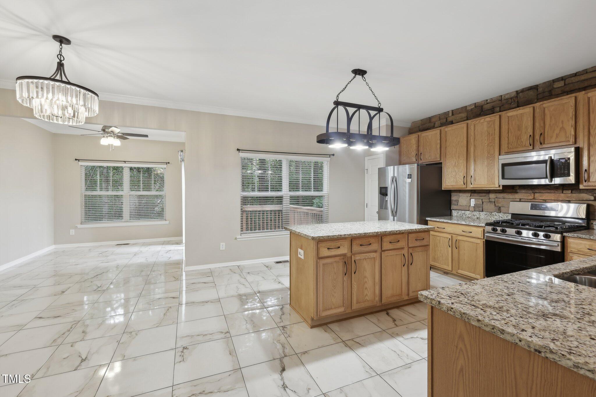11817 Canemount Street Raleigh, NC 27614 - Photo 10 of 32 10-web-or-mls-Canemount St-010