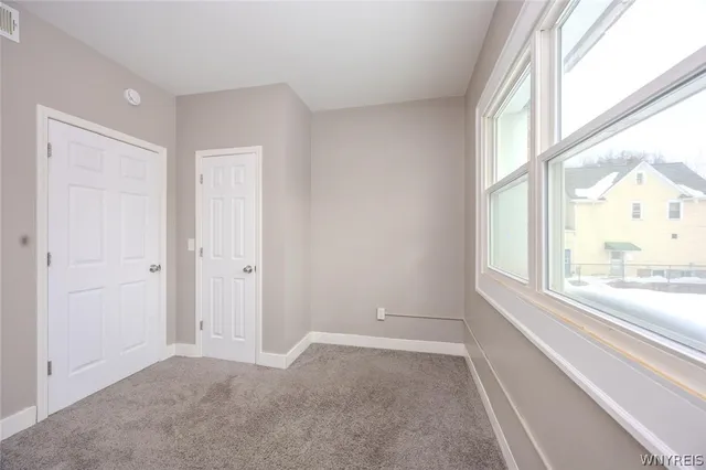 $1,395 | 1204 Niagara Street, Niagara Falls, NY 14303