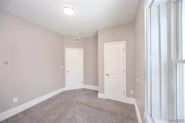 $1,395 | 1204 Niagara Street, Niagara Falls, NY 14303