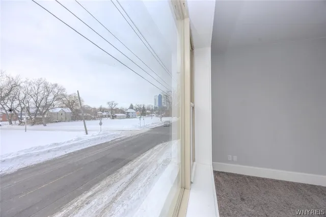 $1,395 | 1204 Niagara Street, Niagara Falls, NY 14303