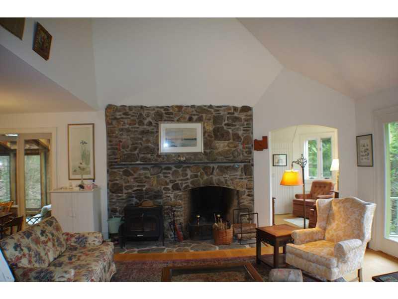 74 Reach Road Harpswell, ME 04079 - Photo 6 of 32 Den/Family/Great Room.