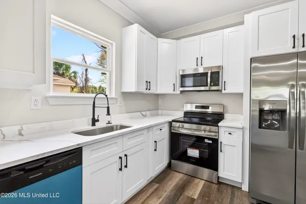 $369,000 | 2041 Southern Avenue, Biloxi, MS 39531