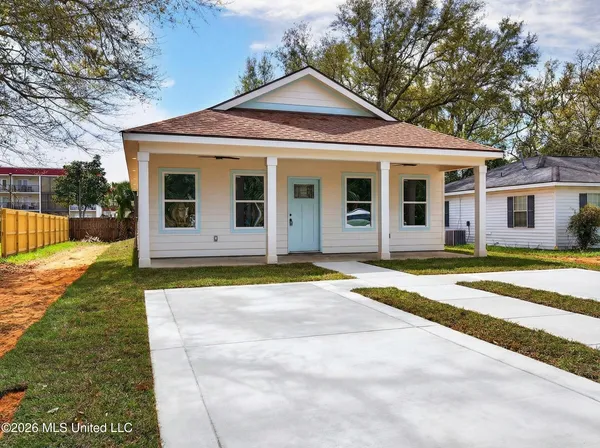 $369,000 | 2041 Southern Avenue, Biloxi, MS 39531