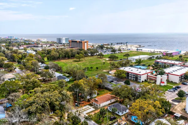 $369,000 | 2041 Southern Avenue, Biloxi, MS 39531