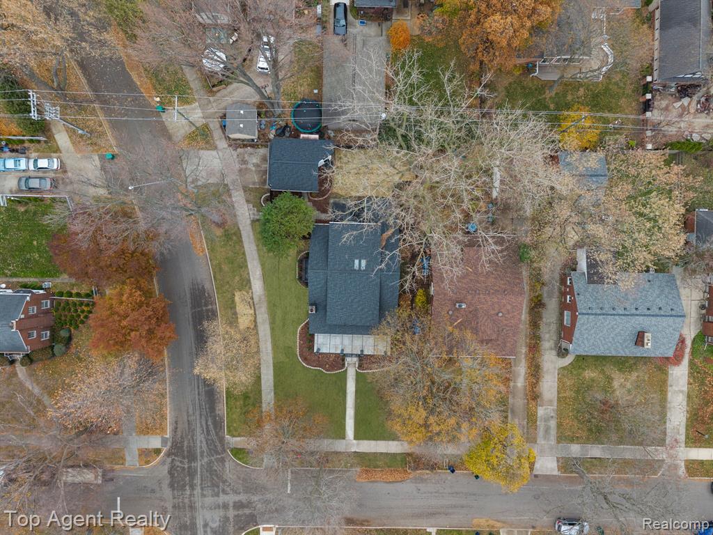 784 Barrington Road Grosse Pointe Park, MI 48230 - Photo 55 of 58