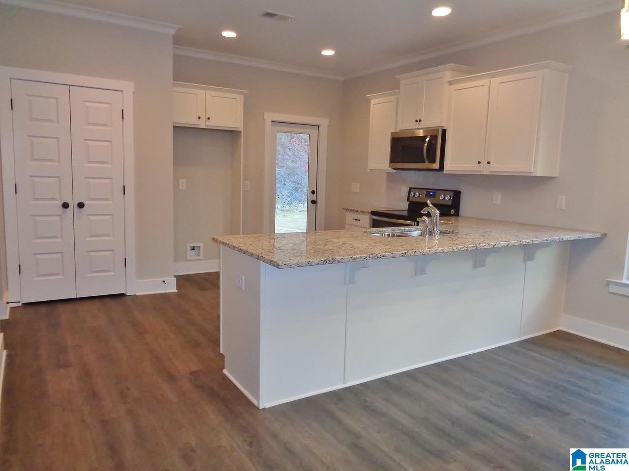 5568 Park Side Road Birmingham, AL 35244 - Photo 4 of 14