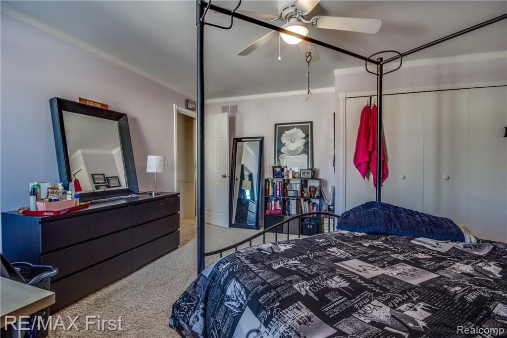 645 Baker Street Rochester Hills, MI 48307 - Photo 27 of 39