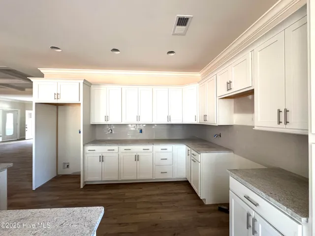 $548,999 | 494 Longleaf Drive, West End, NC 27376