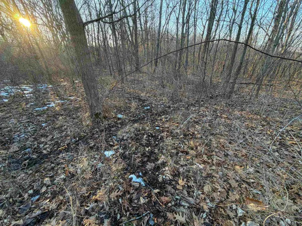 $165,000 | 0 Norway, Kendall, WI 54638