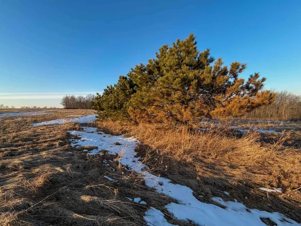 $165,000 | 0 Norway, Kendall, WI 54638