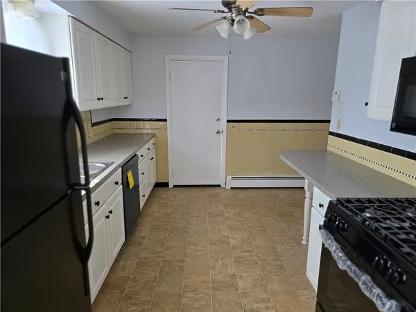 $429,000 | 839 Greenwich Avenue, Warwick, RI 02886
