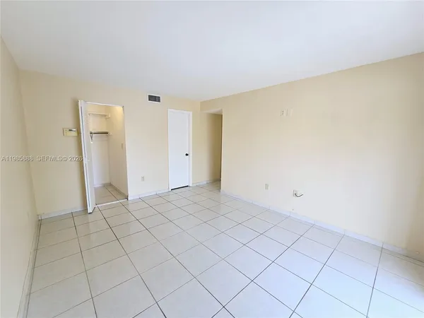 $2,500 | 365 Northwest 85th Court, Unit 1208, Miami, FL 33126