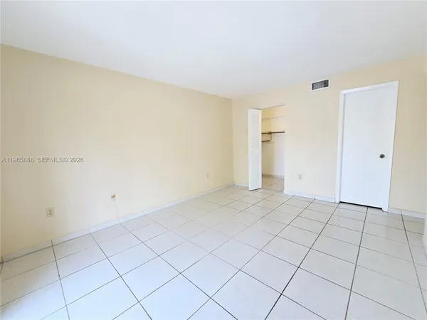 $2,500 | 365 Northwest 85th Court, Unit 1208, Miami, FL 33126