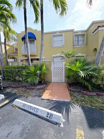 $2,500 | 365 Northwest 85th Court, Unit 1208, Miami, FL 33126
