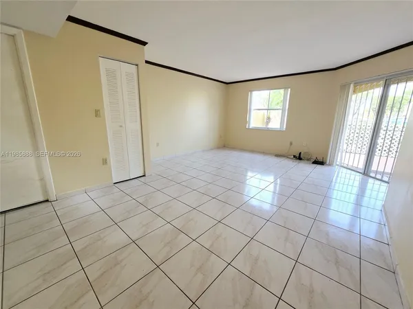 $2,500 | 365 Northwest 85th Court, Unit 1208, Miami, FL 33126