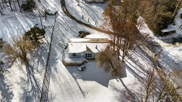 $279,900 | 111 Oxford Lane, Blowing Rock, NC 28605