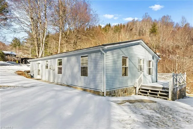 $279,900 | 111 Oxford Lane, Blowing Rock, NC 28605