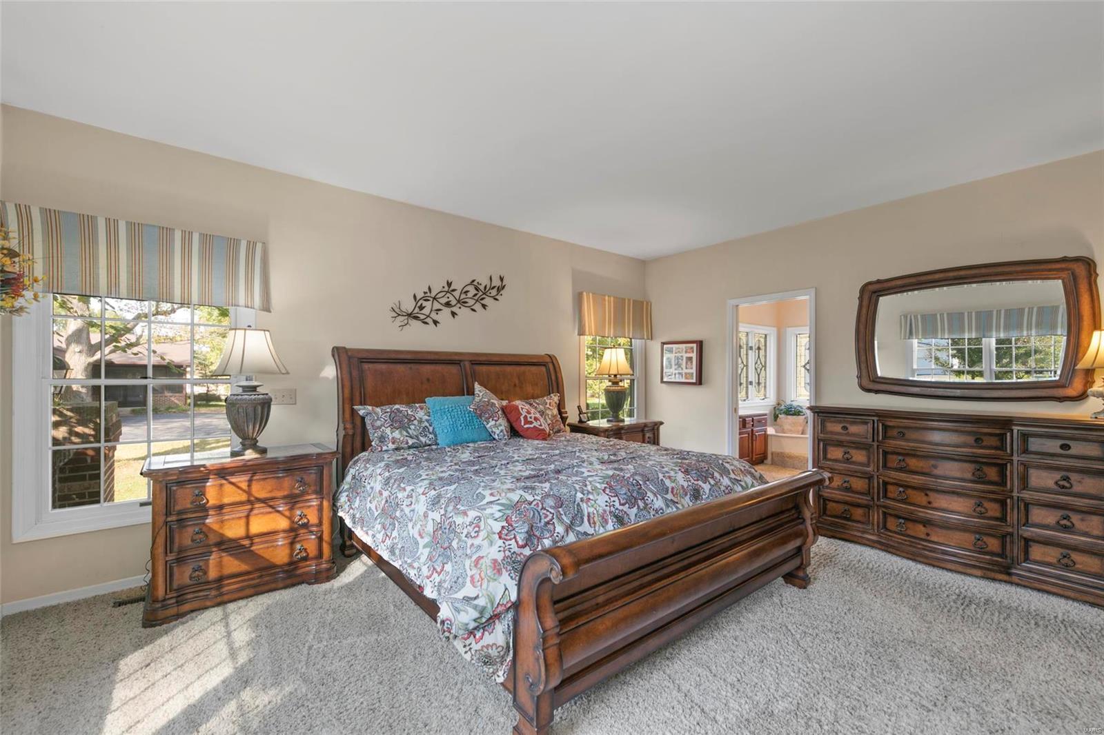 1872 Roth Drive Des Peres, MO 63131 - Photo 14 of 53 Gallery Image 14