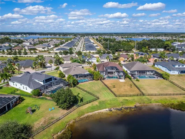 $835,000 | 11525 Lake Lucaya Drive, Riverview, FL 33579