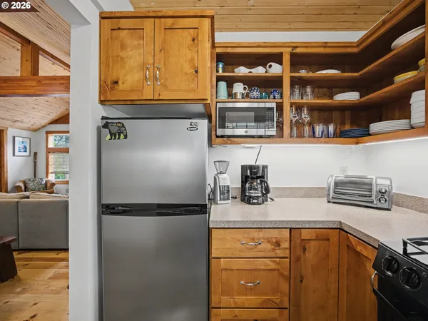 $535,000 | 60111 East Sleepy Hollow Drive, Sandy, OR 97055