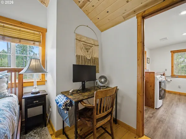 $535,000 | 60111 East Sleepy Hollow Drive, Sandy, OR 97055