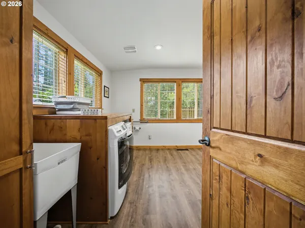 $535,000 | 60111 East Sleepy Hollow Drive, Sandy, OR 97055