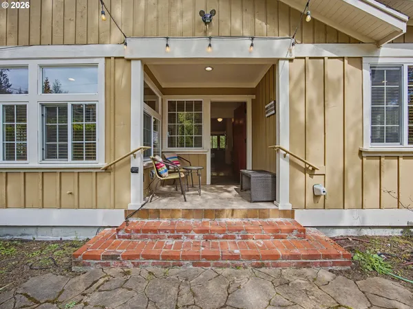 $535,000 | 60111 East Sleepy Hollow Drive, Sandy, OR 97055