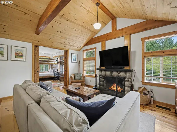 $535,000 | 60111 East Sleepy Hollow Drive, Sandy, OR 97055