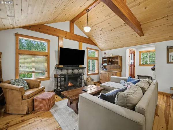 $535,000 | 60111 East Sleepy Hollow Drive, Sandy, OR 97055