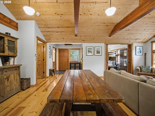 $535,000 | 60111 East Sleepy Hollow Drive, Sandy, OR 97055