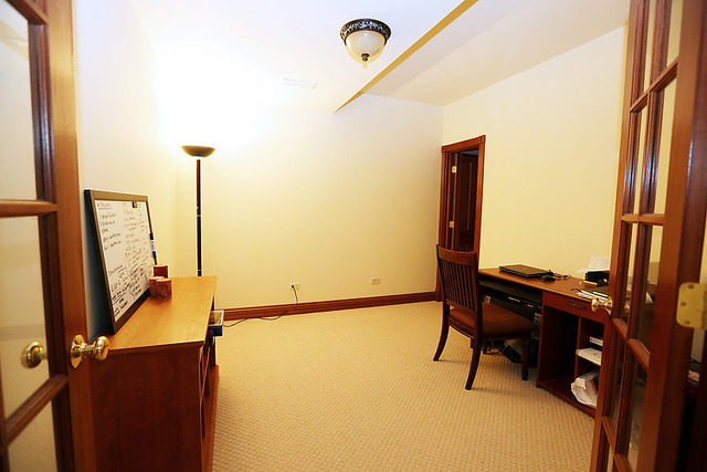 646 Robin Ridge Elgin, IL 60123 - Photo 19 of 24 a view of a room with gym equipment