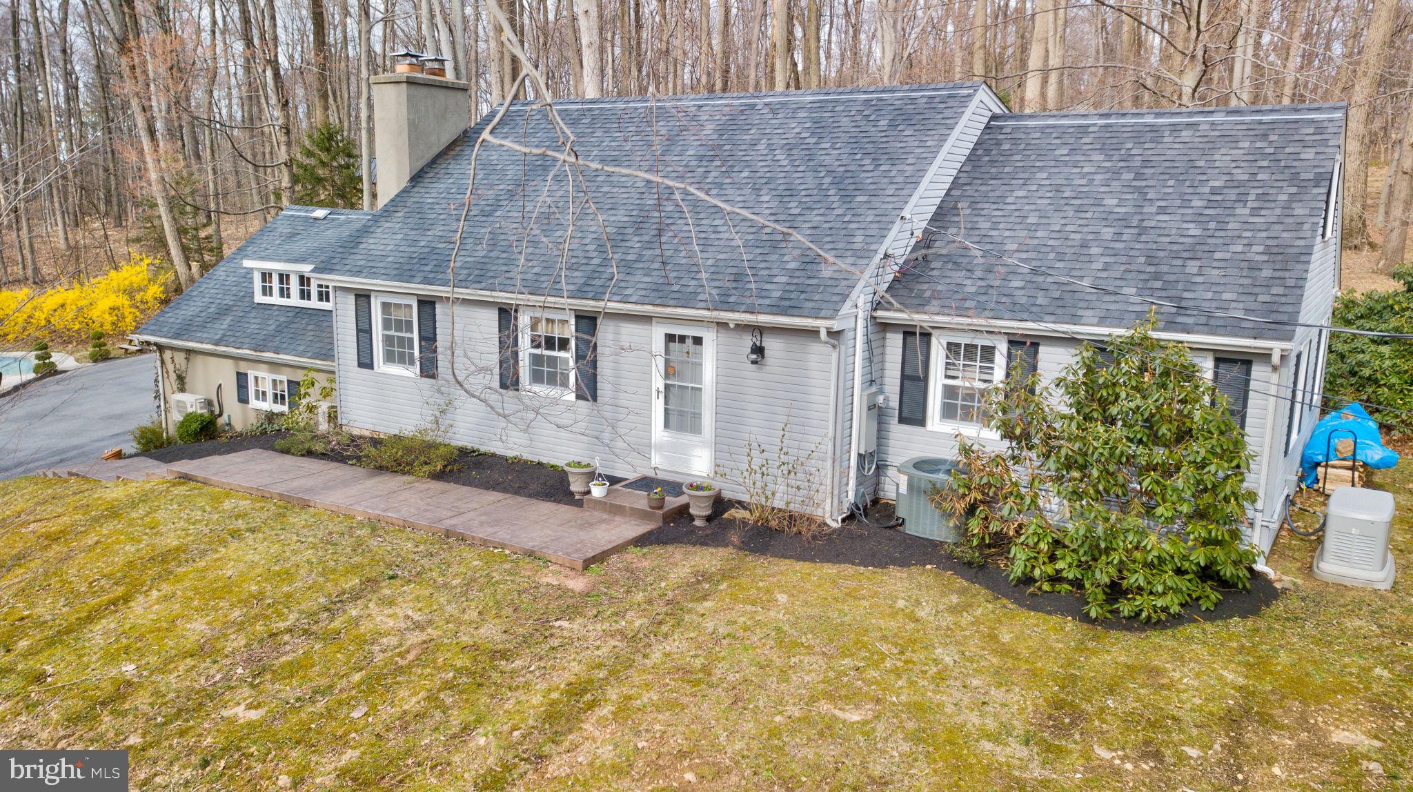 1239 Hilltop Road Spring City, PA 19475 - Photo 4 of 69