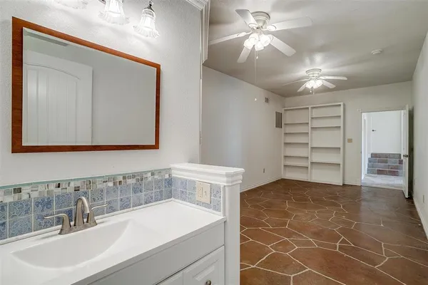 $2,500,000 | 5010 Comanche Vista Court, DeCordova, TX 76049