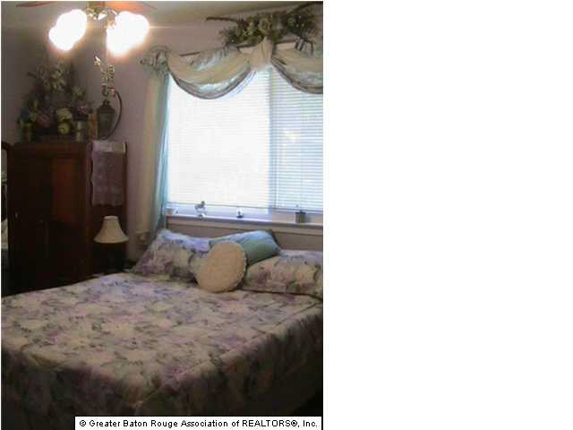 12123 Foster Road Baton Rouge, LA 70811 - Photo 7 of 9