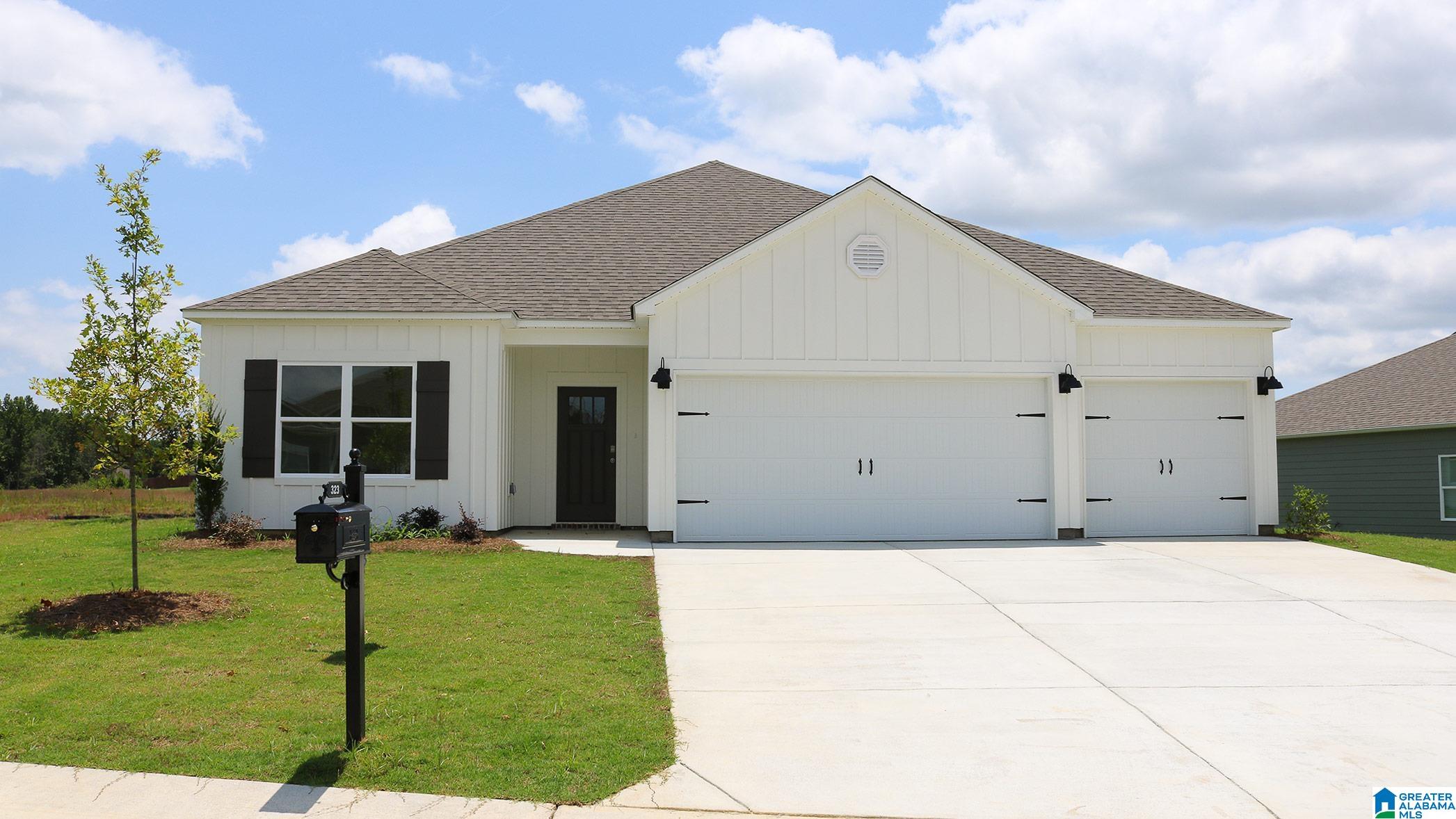 323 Corduroy Road Kimberly, AL 35091 - Photo 1 of 24