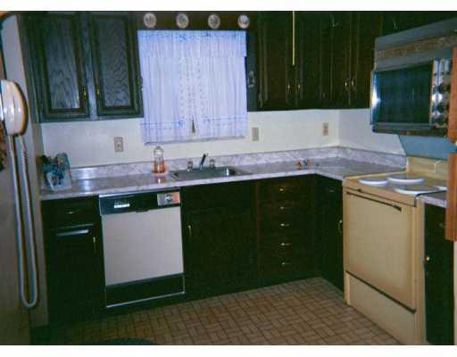 101 Dehaven Road Beaver Falls, PA 15010 - Photo 3 of 5 Kitchen.