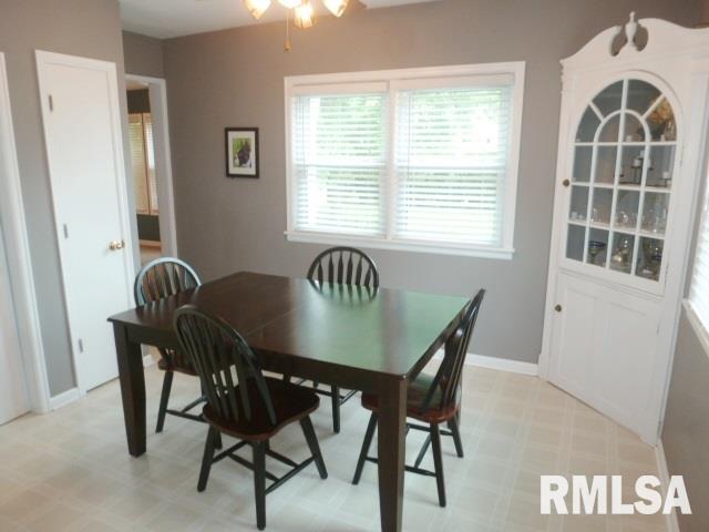 2029 Ridgeway Court Bettendorf, IA 52722 - Photo 10 of 20 Gallery Image 10