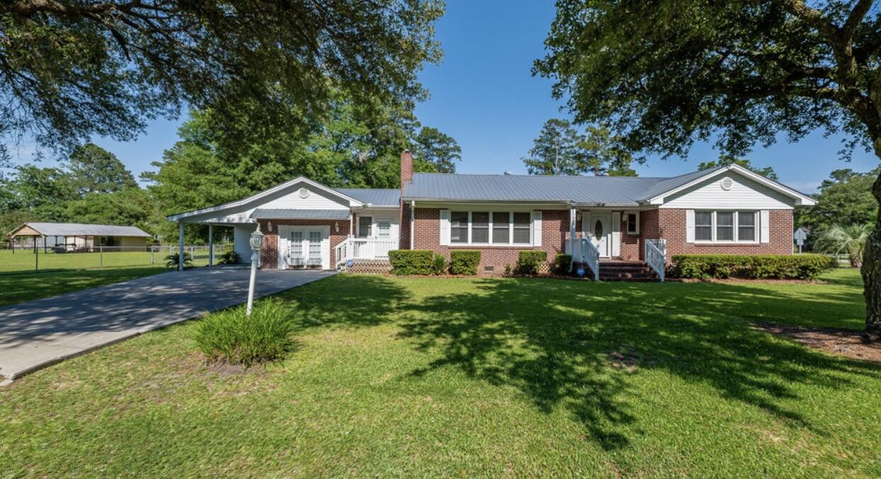 1824 Jasper Street Georgetown, SC 29440 - Photo 1 of 23 Welcome Home!