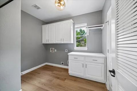 $699,500 | 14107 Hunters Lake Way Court, Houston, TX 77044