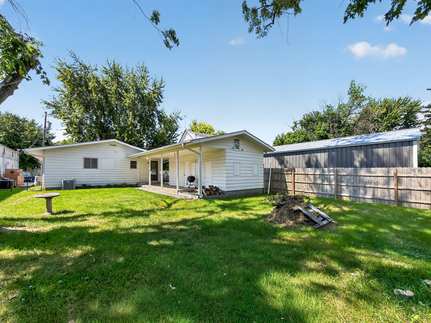 116 North Hickory Street Waterman, IL 60556 - Photo 21 of 26 Gallery Image 21