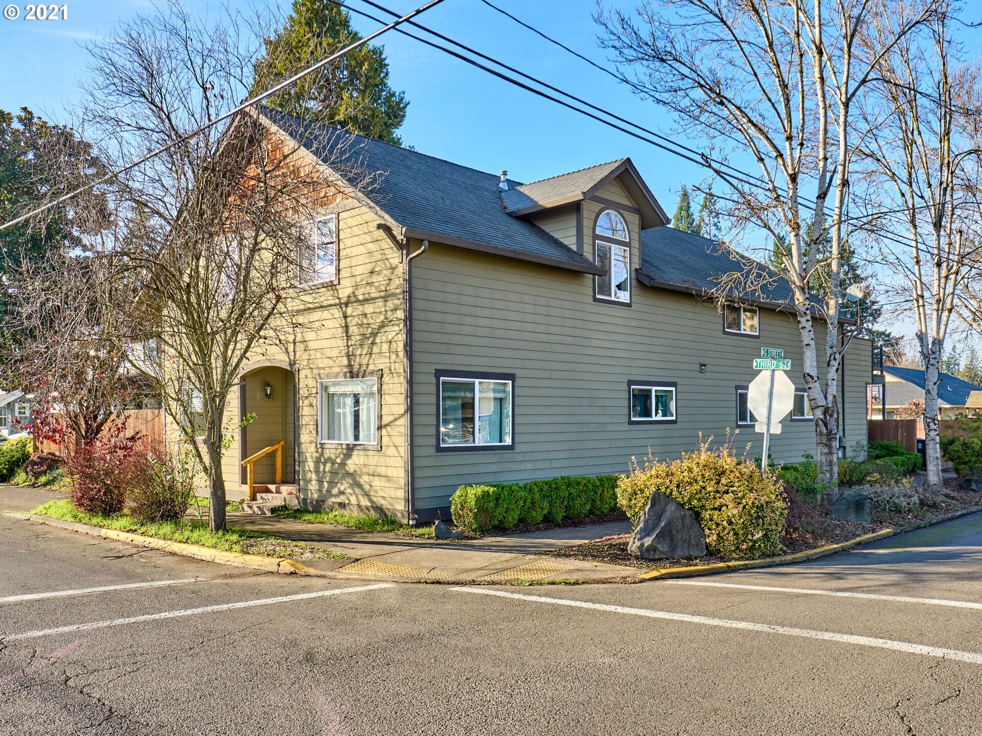 3289 3rd Street Hubbard, OR 97032 - Photo 1 of 32 Gallery Image 1