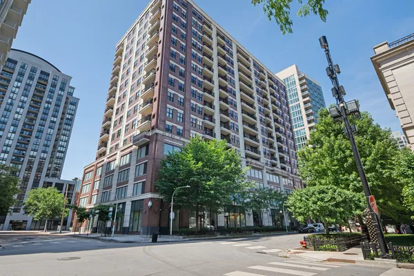 $3,850 | 451 West Huron Street, Unit 612, Chicago, IL 60654