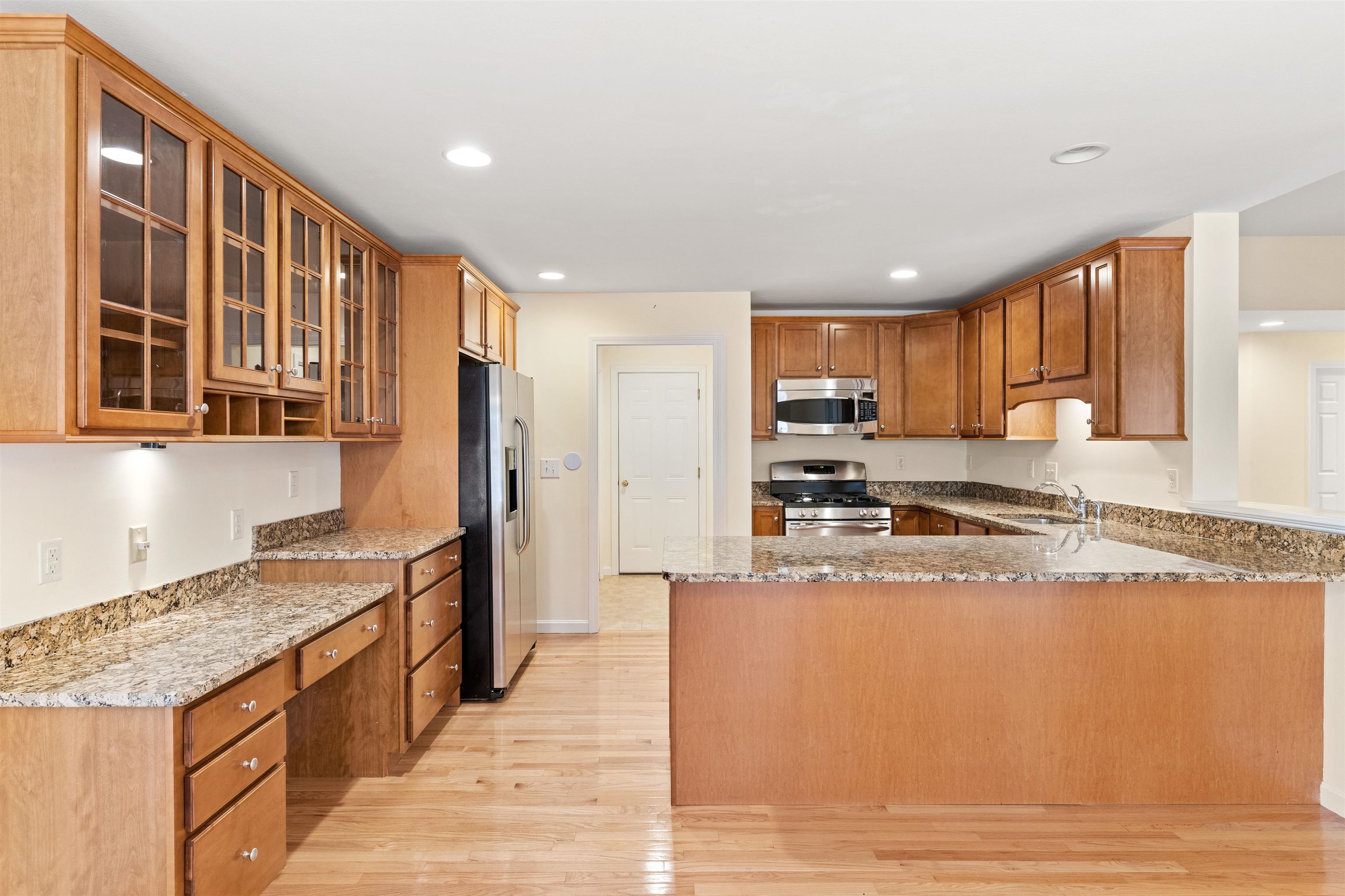 39 Fells Drive Amherst, NH 03031 - Photo 3 of 40 Gallery Image 3